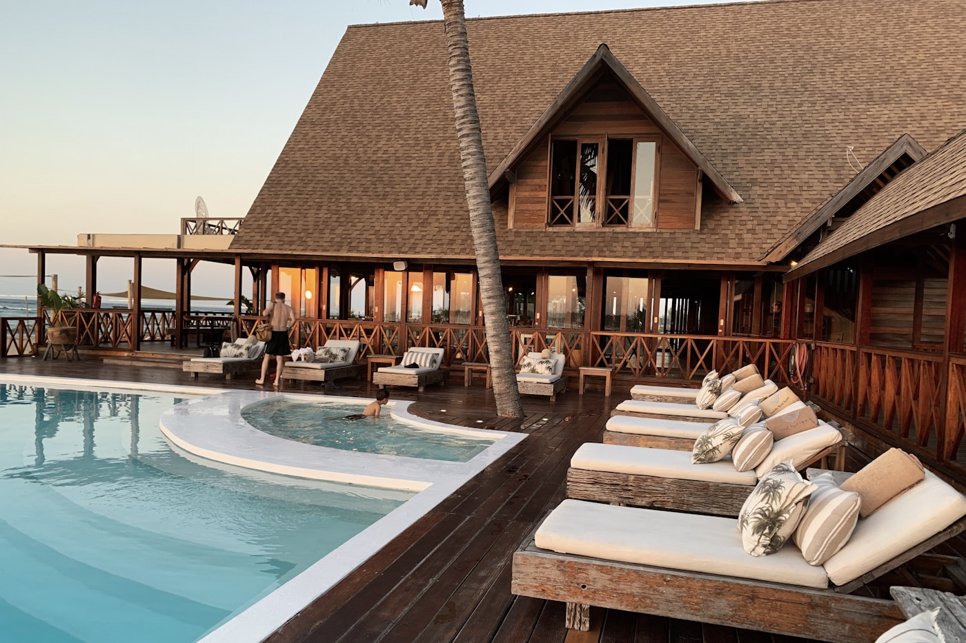 Premium commercial hotel property